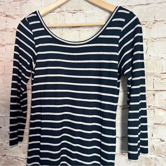 Club Monaco striped knit shirt dress - Picture 3 of 6